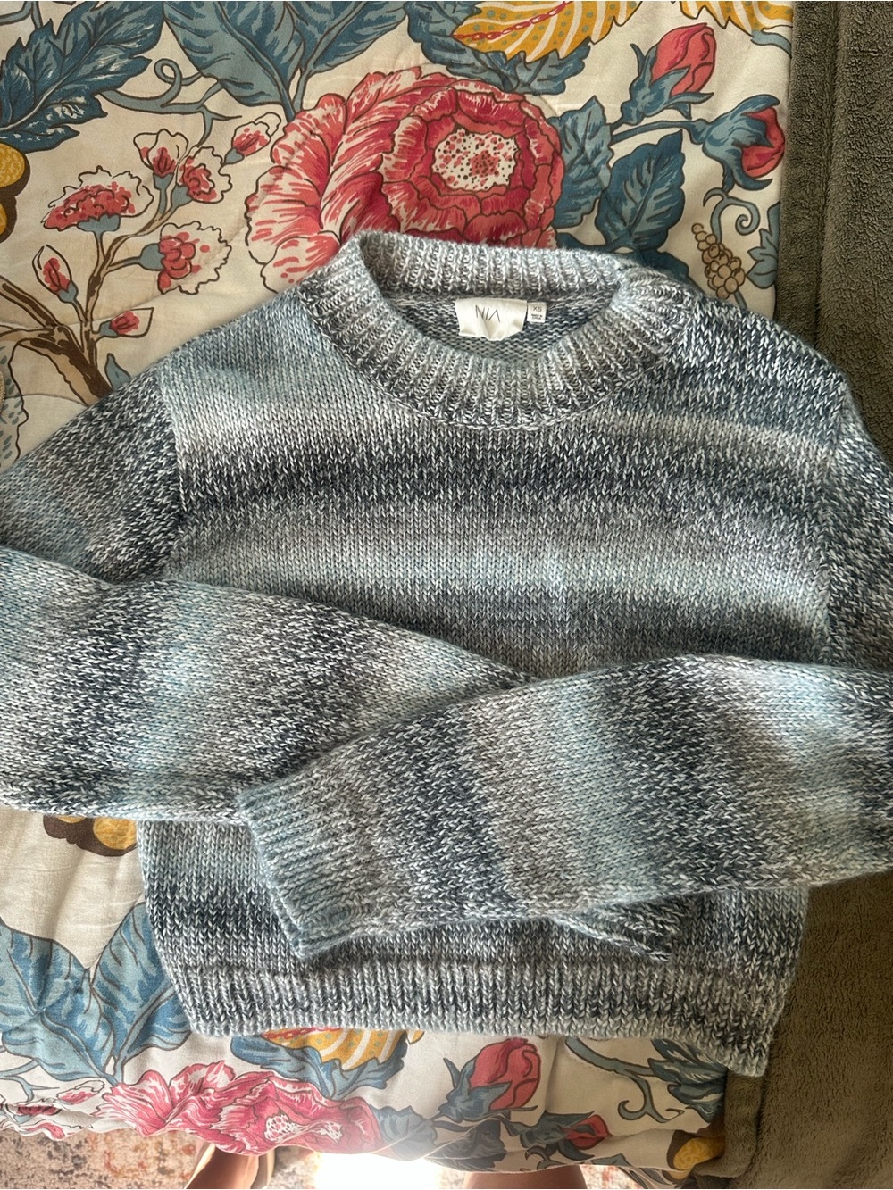 Crewneck Sweater in Heathered Blue-Grey Stripes